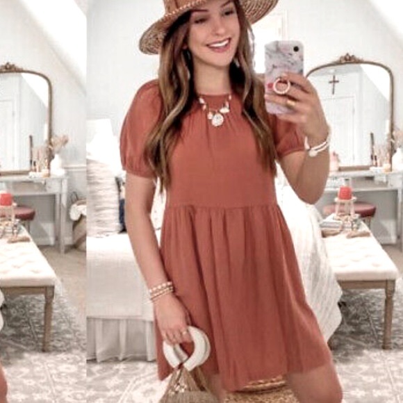 Universal Thread Dresses & Skirts - Universal Thread Short Sleeve Smocked Gauze Dress